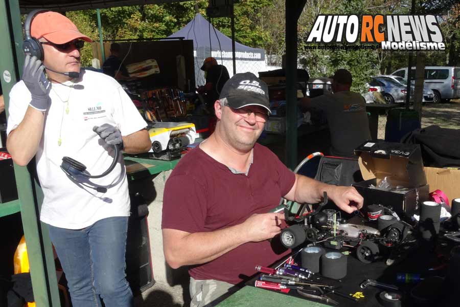 coupe de france piste 1/8 classique et brushless à lentilly club rccl les 13 et 14 octobre 2018.