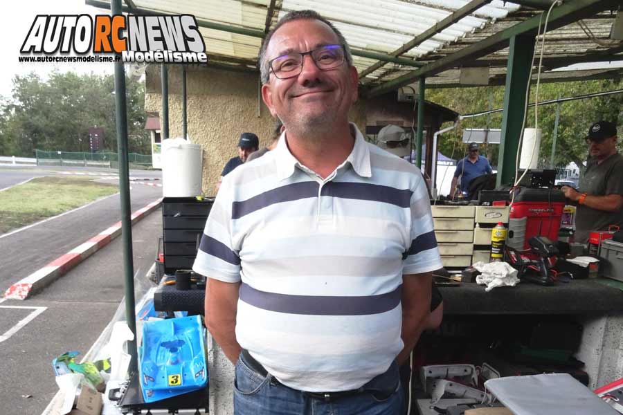 coupe de france piste 1/8 classique et brushless à lentilly club rccl les 13 et 14 octobre 2018.