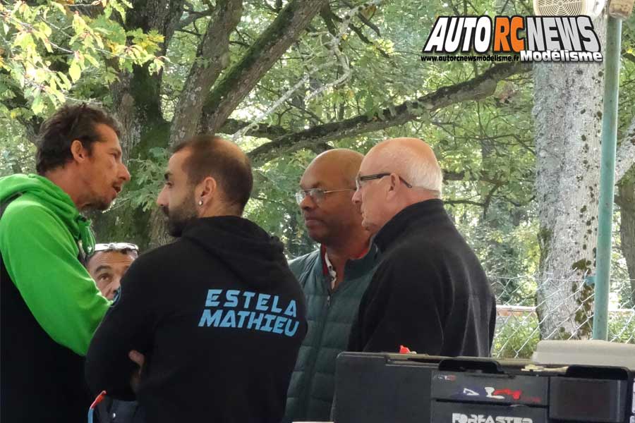 coupe de france piste 1/8 classique et brushless à lentilly club rccl les 13 et 14 octobre 2018.