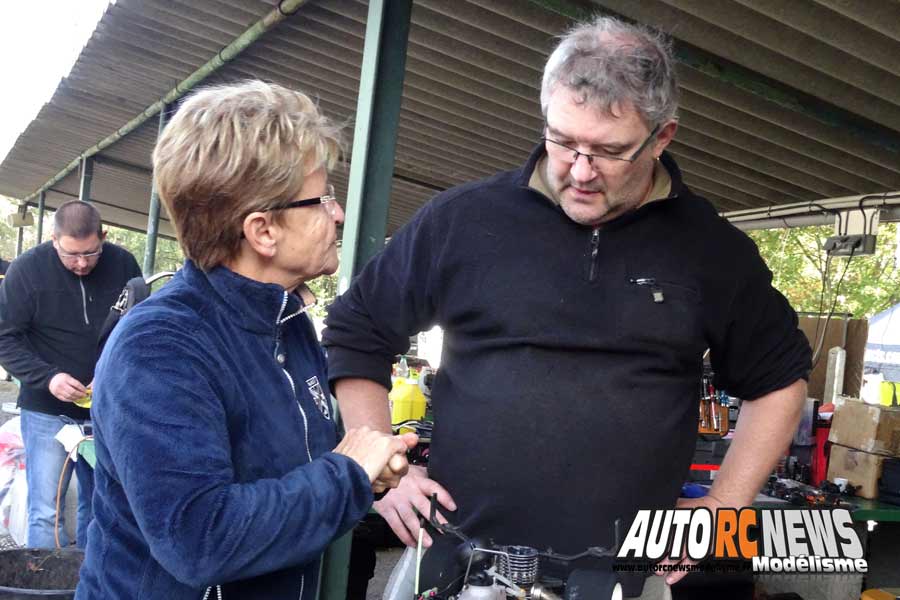 coupe de france piste 1/8 classique et brushless à lentilly club rccl les 13 et 14 octobre 2018.
