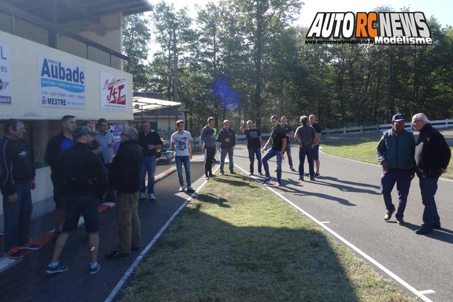 coupe de france piste 1/8 classique et brushless à lentilly club rccl les 13 et 14 octobre 2018.