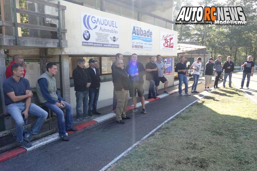 coupe de france piste 1/8 classique et brushless à lentilly club rccl les 13 et 14 octobre 2018.