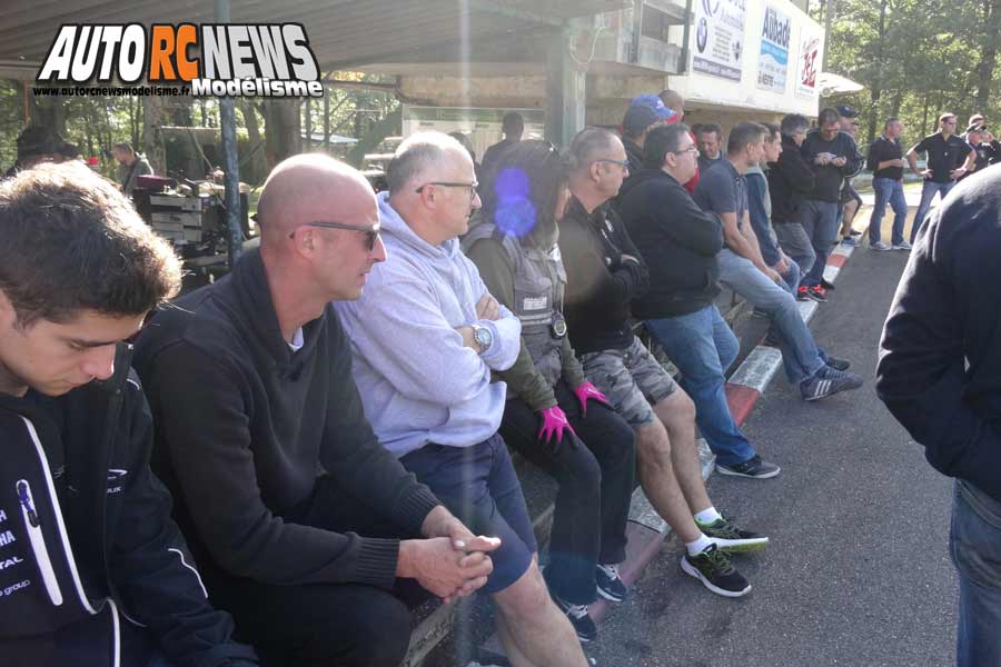 coupe de france piste 1/8 classique et brushless à lentilly club rccl les 13 et 14 octobre 2018.