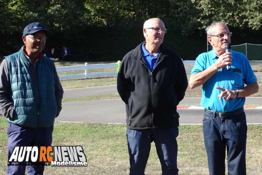 coupe de france piste 1/8 classique et brushless à lentilly club rccl les 13 et 14 octobre 2018.