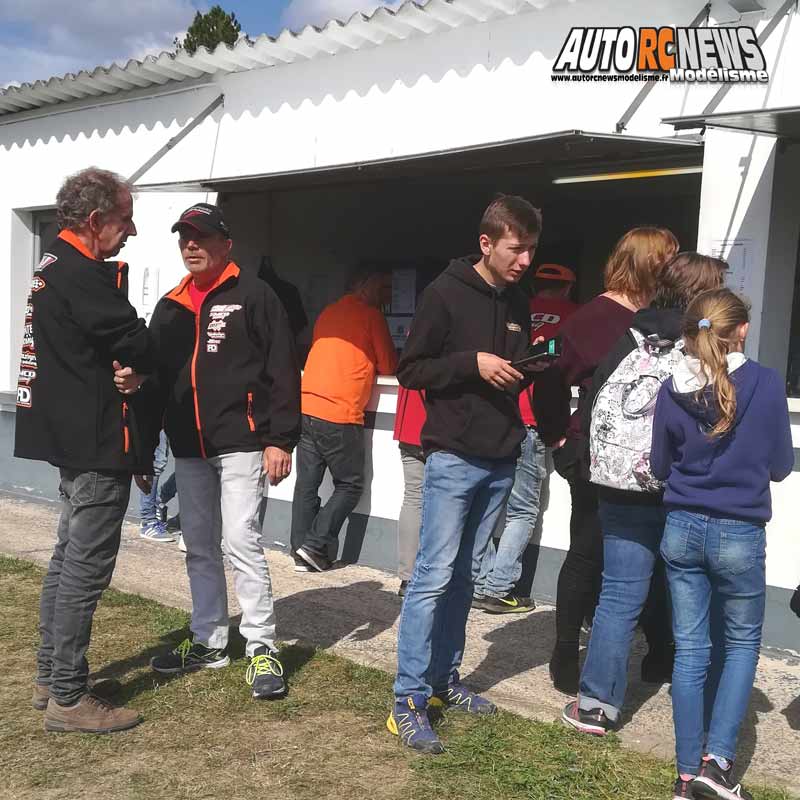 super finale du challenge piste 1/5 mcd xr5 et mini cooper t2m/fg à gergovie club armca.