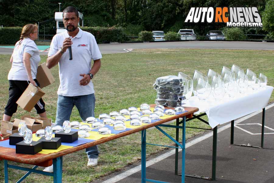 5ème cf piste 1/5 national, ff, f1 et mini cooper à Thionville club MCT les 25 et 26 août 2018.