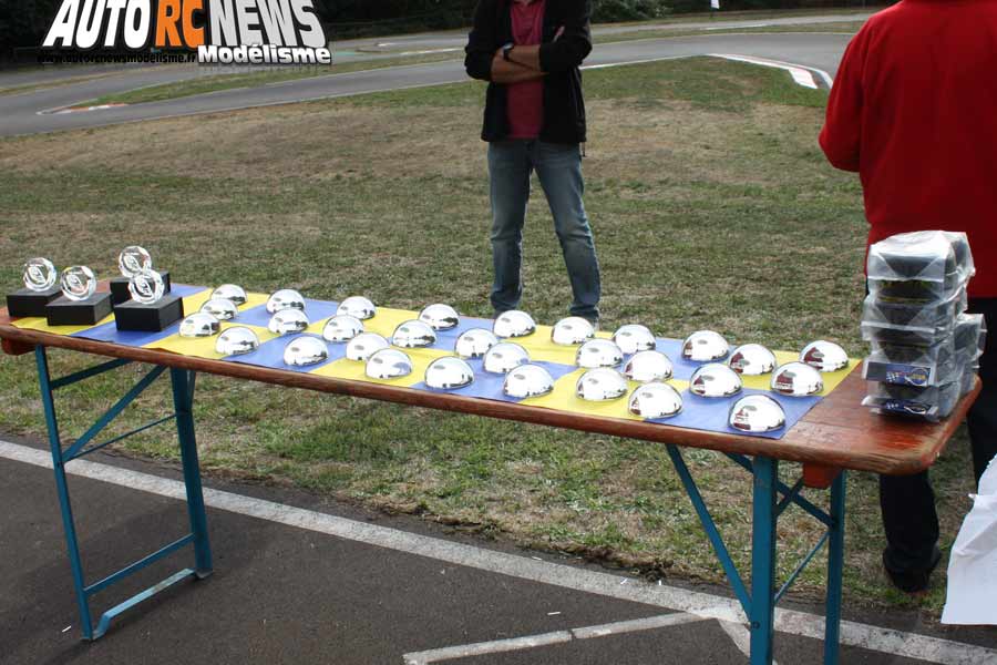 5ème cf piste 1/5 national, ff, f1 et mini cooper à Thionville club MCT les 25 et 26 août 2018.