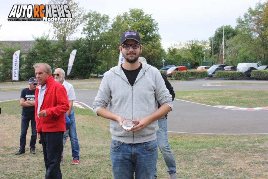 5ème cf piste 1/5 national, ff, f1 et mini cooper à Thionville club MCT les 25 et 26 août 2018.