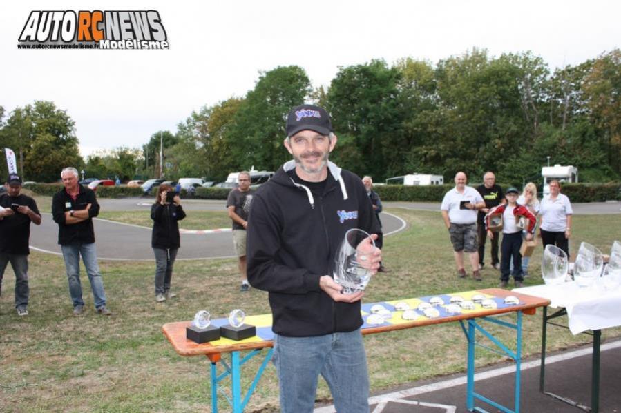 5ème cf piste 1/5 national, ff, f1 et mini cooper à Thionville club MCT les 25 et 26 août 2018.
