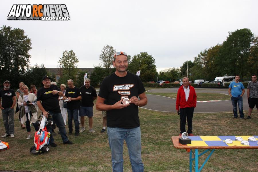 5ème cf piste 1/5 national, ff, f1 et mini cooper à Thionville club MCT les 25 et 26 août 2018.