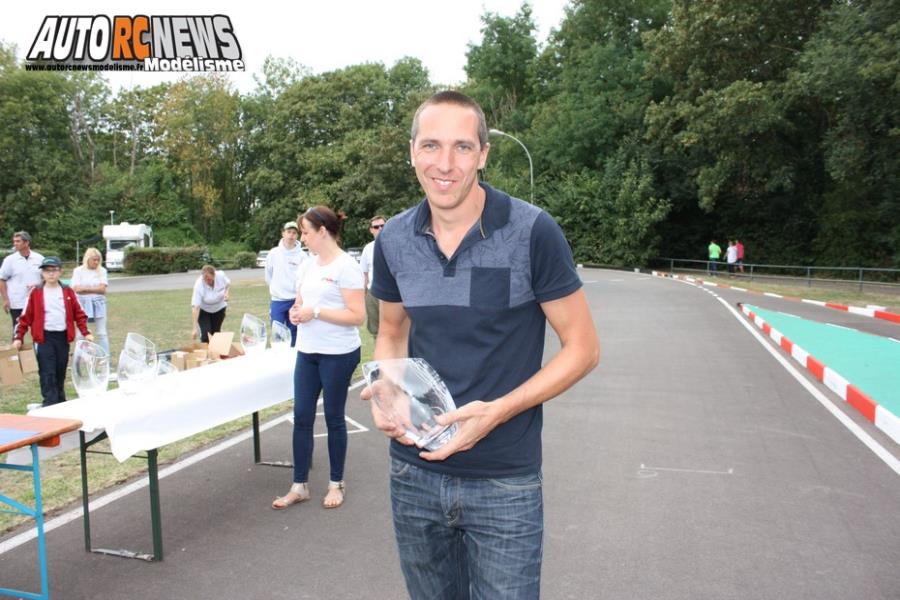 5ème cf piste 1/5 national, ff, f1 et mini cooper à Thionville club MCT les 25 et 26 août 2018.