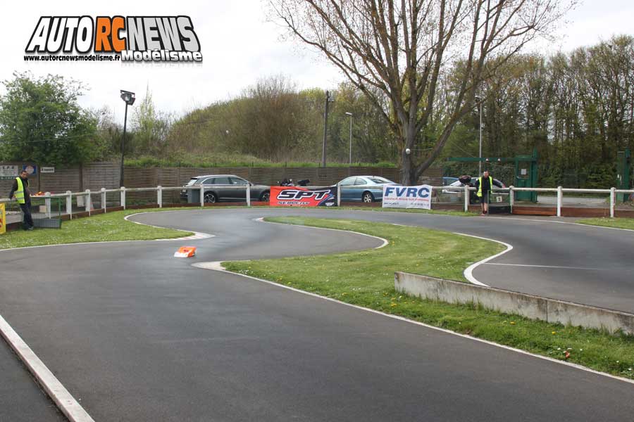 1ère cf piste 1/8 4 x 4 à ris orangis club mrte les 14 et 15 avril 2018.