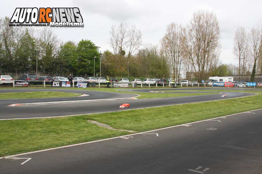 1ère cf piste 1/8 4 x 4 à ris orangis club mrte les 14 et 15 avril 2018.