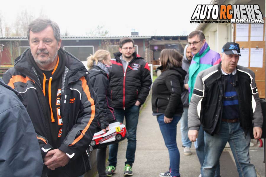 1ère cf piste 1/8 4 x 4 à ris orangis club mrte les 14 et 15 avril 2018.