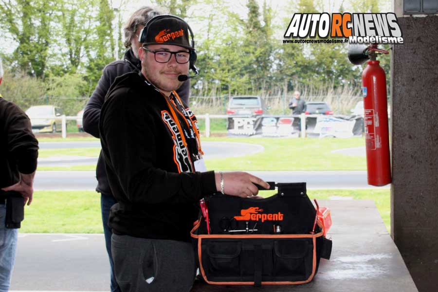 1ère cf piste 1/8 4 x 4 à ris orangis club mrte les 14 et 15 avril 2018.