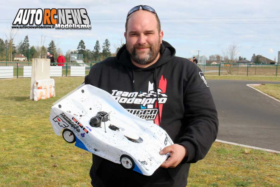 1ère cf piste 1/8ème classique et brushless à ingrandes club maci les 10 et 11 mars 2018.