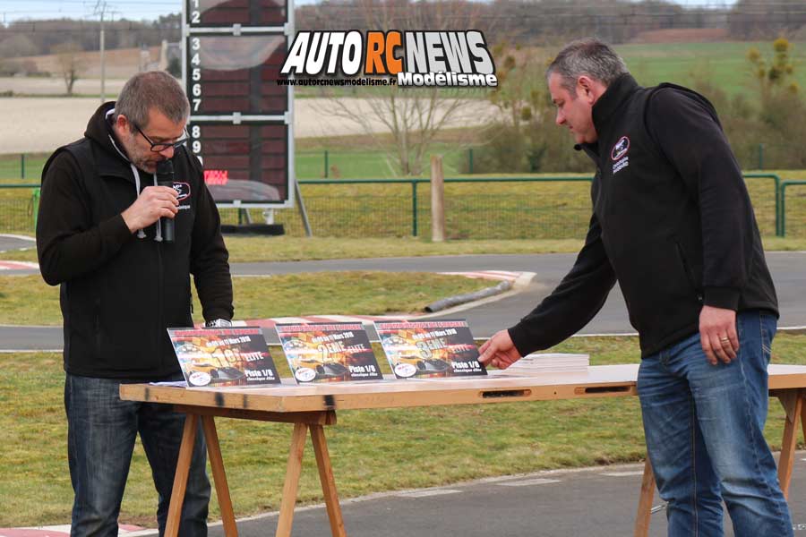1ère cf piste 1/8ème classique et brushless à ingrandes club maci les 10 et 11 mars 2018.