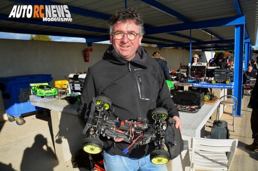 mini racing tour de provence à montpellier sur la piste amo, rallygame, db8sl et truck 1/10 brushless le 17 décembre 2017.