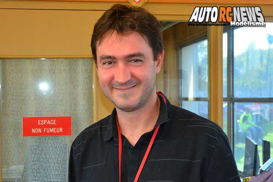 coupe de france piste 1/8 classique et 4 x 4 à ris orangis club mrte les 14 et 15 octobre 2017.