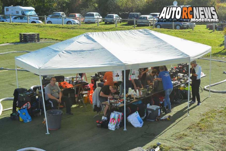 coupe de france piste 1/8 classique et 4 x 4 à ris orangis club mrte les 14 et 15 octobre 2017.