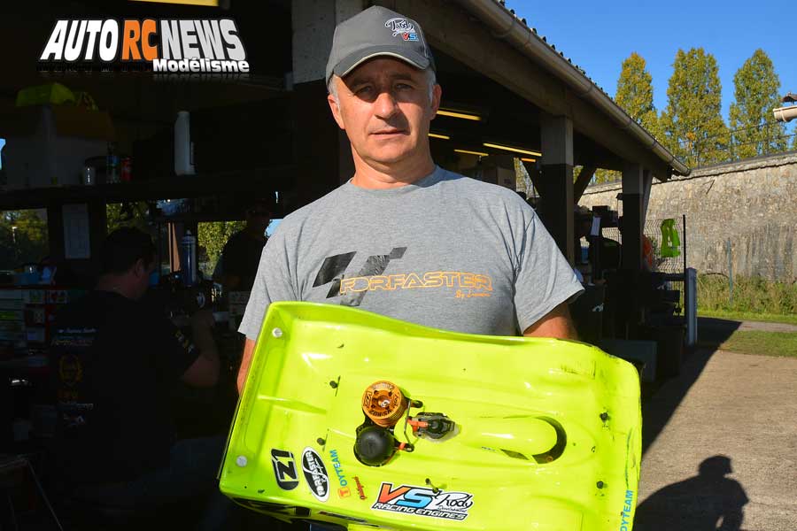 coupe de france piste 1/8 classique et 4 x 4 à ris orangis club mrte les 14 et 15 octobre 2017.
