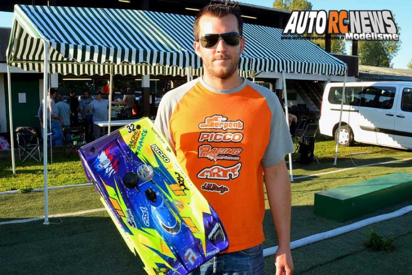 coupe de france piste 1/8 classique et 4 x 4 à ris orangis club mrte les 14 et 15 octobre 2017.