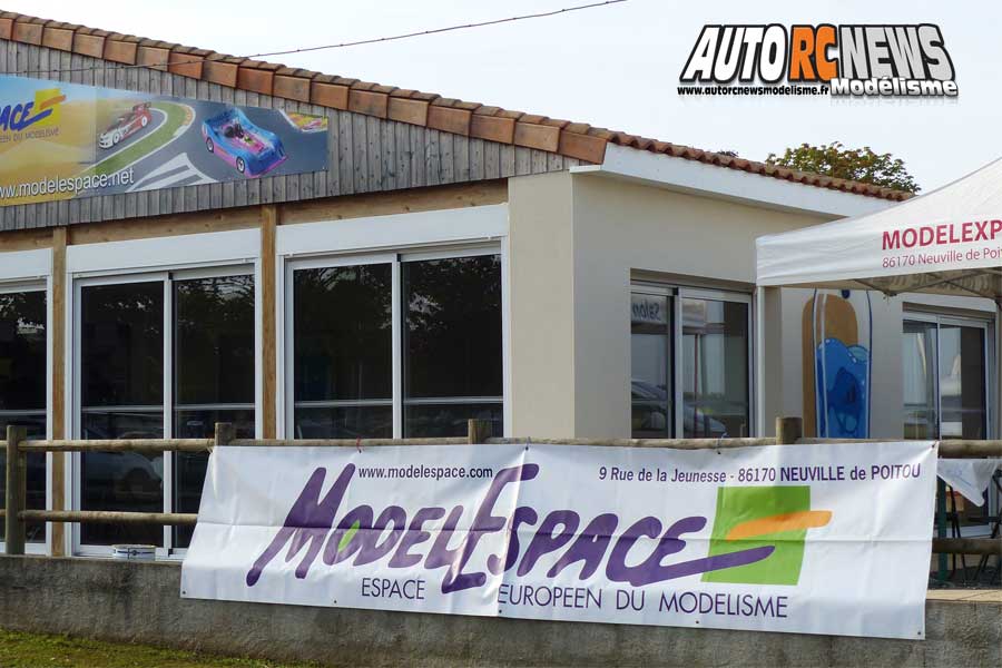5ème cf piste 1/8ème classique thermique à neuville de poitou club modelespace les 23 et 24 septembre 2017.