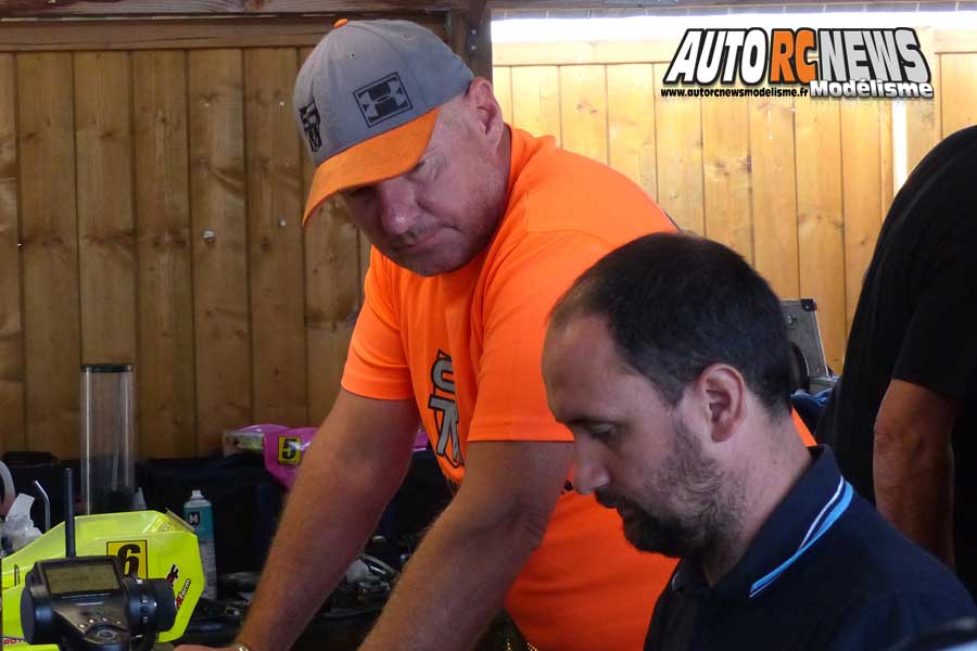 5ème cf piste 1/8ème classique thermique à neuville de poitou club modelespace les 23 et 24 septembre 2017.
