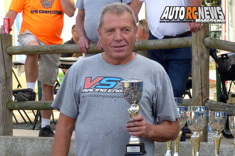 5ème cf piste 1/8ème classique thermique à neuville de poitou club modelespace les 23 et 24 septembre 2017.