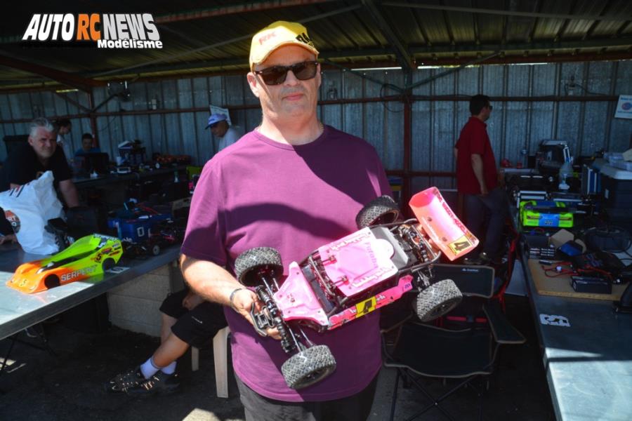 reportage finale du mini racing tour de provence à monteux au club amac le 10 juin 2017 circuit jean nougier.