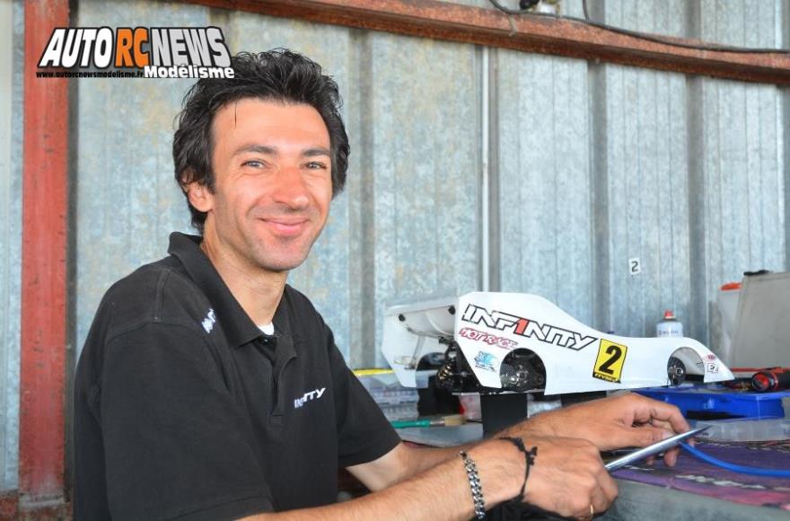 reportage du warm up des championnats du monde piste 1/8 thermique 4 x 4 à monteux club amac circuit jean nougier du 26 au 28 mai 2017