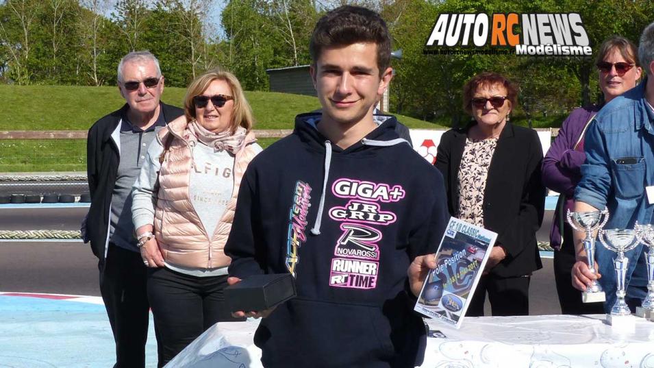 3ème cf piste 1/8 classique à tourlaville club tmb les 13 et 14 mai 2017.