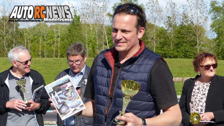 3ème cf piste 1/8 classique à tourlaville club tmb les 13 et 14 mai 2017.