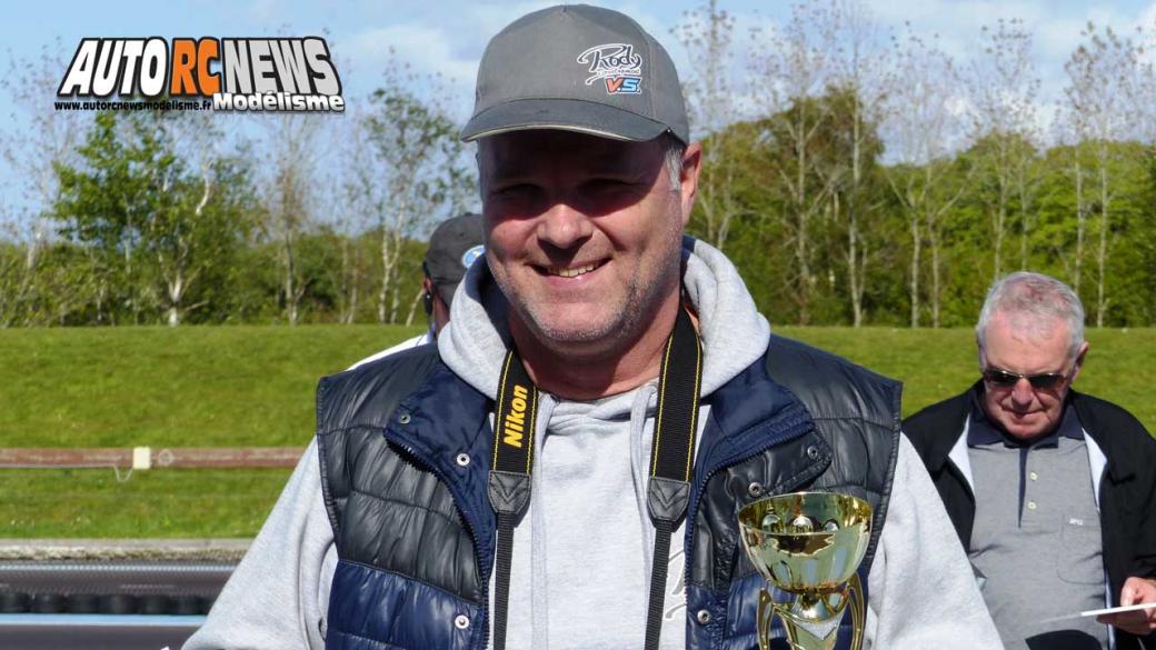 3ème cf piste 1/8 classique à tourlaville club tmb les 13 et 14 mai 2017.
