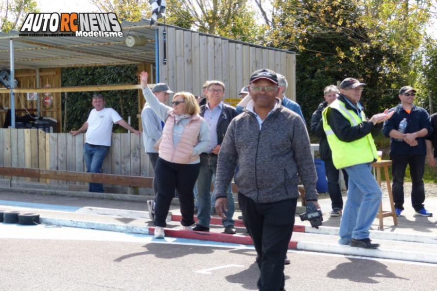 3ème cf piste 1/8 classique à tourlaville club tmb les 13 et 14 mai 2017.