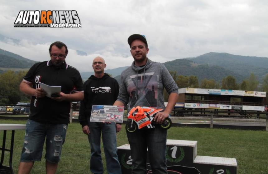 reportage coupe de france moto 1/5 modélisme à grenoble club racg les 01 et 02 octobre 2016