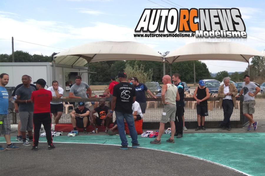 5ème cf piste 1/10 thermique 200 mm à bourg en bresse club bmrc avec mini hobby
