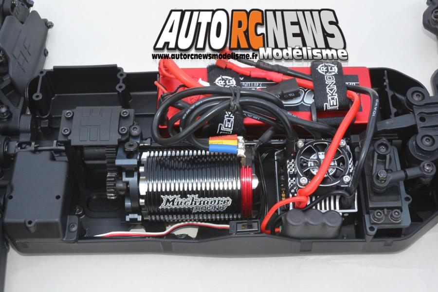 tekno rc eb4 8sl super light réf : tkr5004 tt 1/8 brushless distribué par art