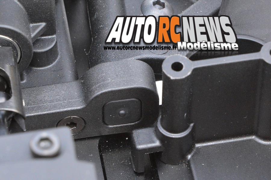 tekno rc eb4 8sl super light réf : tkr5004 tt 1/8 brushless distribué par art