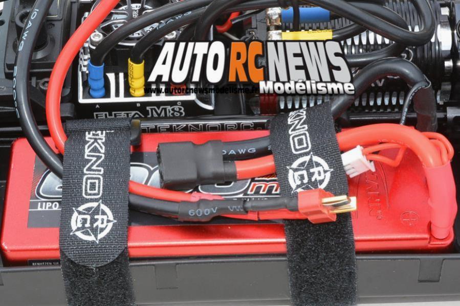 tekno rc eb4 8sl super light réf : tkr5004 tt 1/8 brushless distribué par art