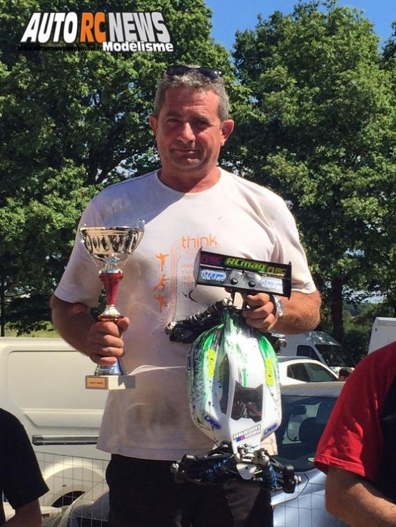 grand prix 4 x 2 tt 1/8ème thermique au club mbn de varennes vauzelles du 8 au 10 juillet 2016.