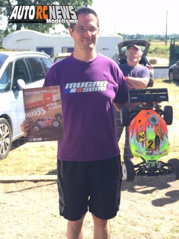 grand prix 4 x 2 tt 1/8ème thermique au club mbn de varennes vauzelles du 8 au 10 juillet 2016.