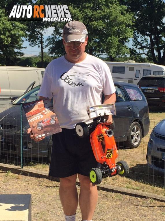 grand prix 4 x 2 tt 1/8ème thermique au club mbn de varennes vauzelles du 8 au 10 juillet 2016.