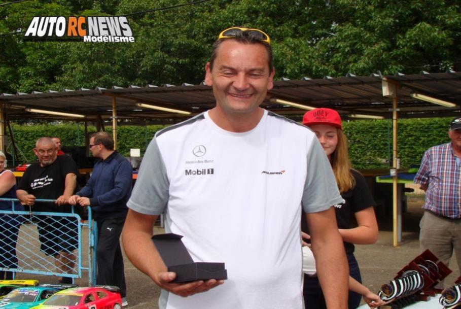 reportage 4ème cf piste 1/5ème vichy tourisme elite, ff et f1 au club mbvcb les 11 et 12 juin 2016