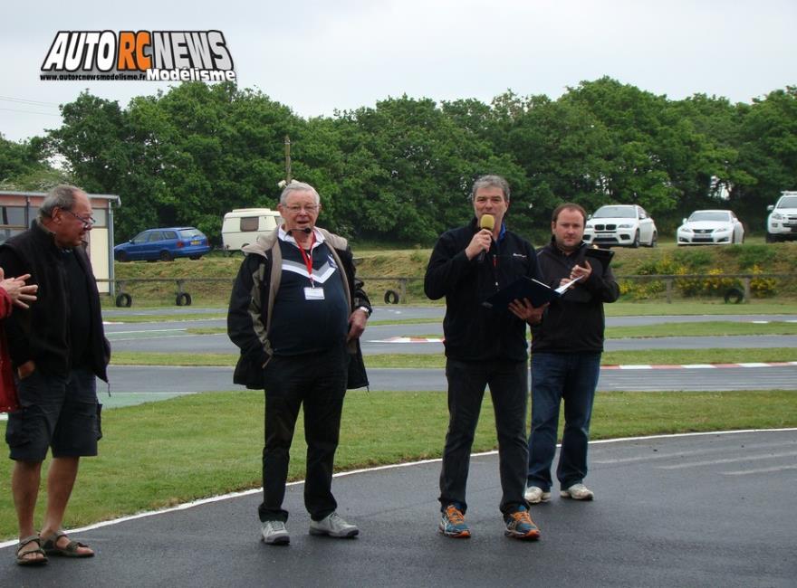 reportage 3ère cf piste 1/5ème hanvec tourisme elite, national et f1 club amco les 21 et 22 Mai 2016