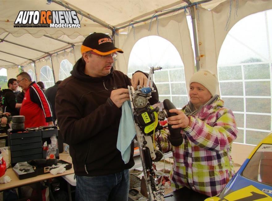 reportage 3ère cf piste 1/5ème hanvec tourisme elite, national et f1 club amco les 21 et 22 Mai 2016