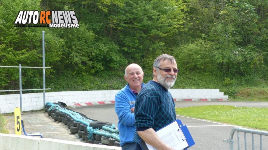 reportage 4ème cf piste 1/8ème classique louviers club larcc val de reuil les 14 et 15 mai 2016.
