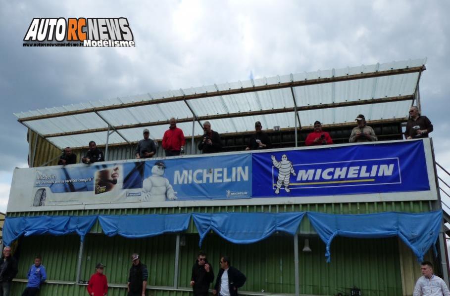 reportage 4ème cf piste 1/8ème classique louviers club larcc val de reuil les 14 et 15 mai 2016.