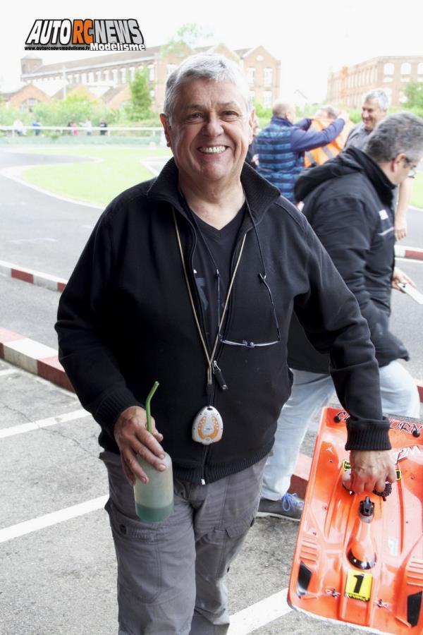reportage 2ème cf piste 1/8 élite national 4 x 4 thermique à mulhouse club mccm les 14 et 15 mai 2016.