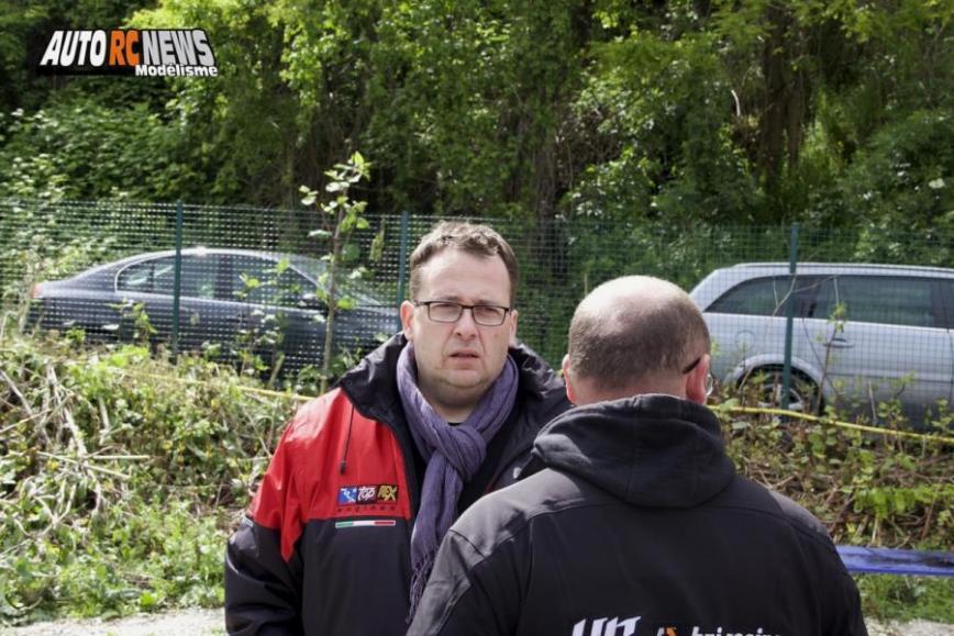 reportage 2ème cf piste 1/8 élite national 4 x 4 thermique à mulhouse club mccm les 14 et 15 mai 2016.
